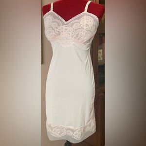1960s Soft Pink Lace Slip Dress Small Exclusionary Ours